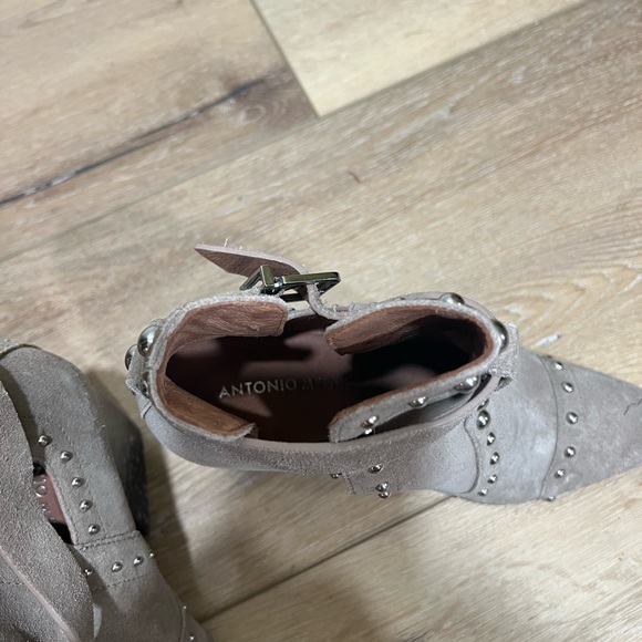 Side slit bootie - Picture 2 of 3